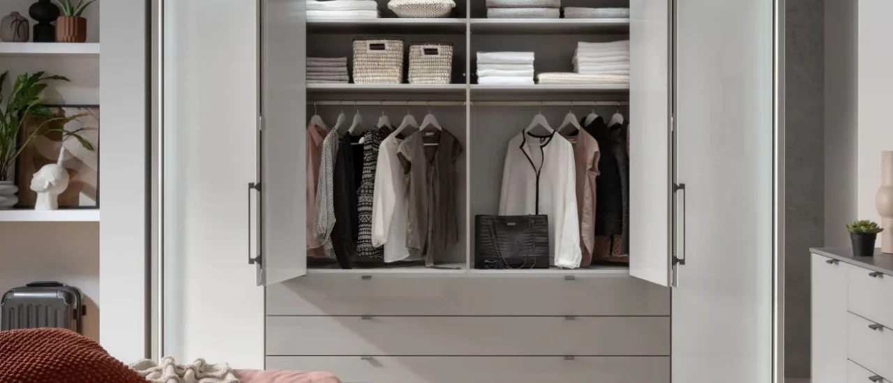 Schränke Möbel Mall -Schränke Möbel Mall 02 gf 24 schlafzimmer marbella lack grau glas weiss Schrank offen mi 1 FocusFillWyIwLjAwIiwiMC4wMCIsMTI4MCw1NDld